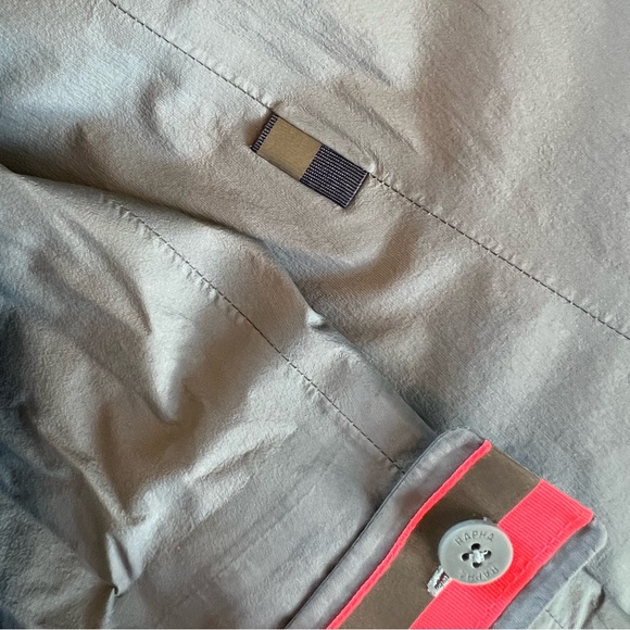 Rapha Lightweight windproof Rain Cycling Jacket size Small - Picture 9 of 10